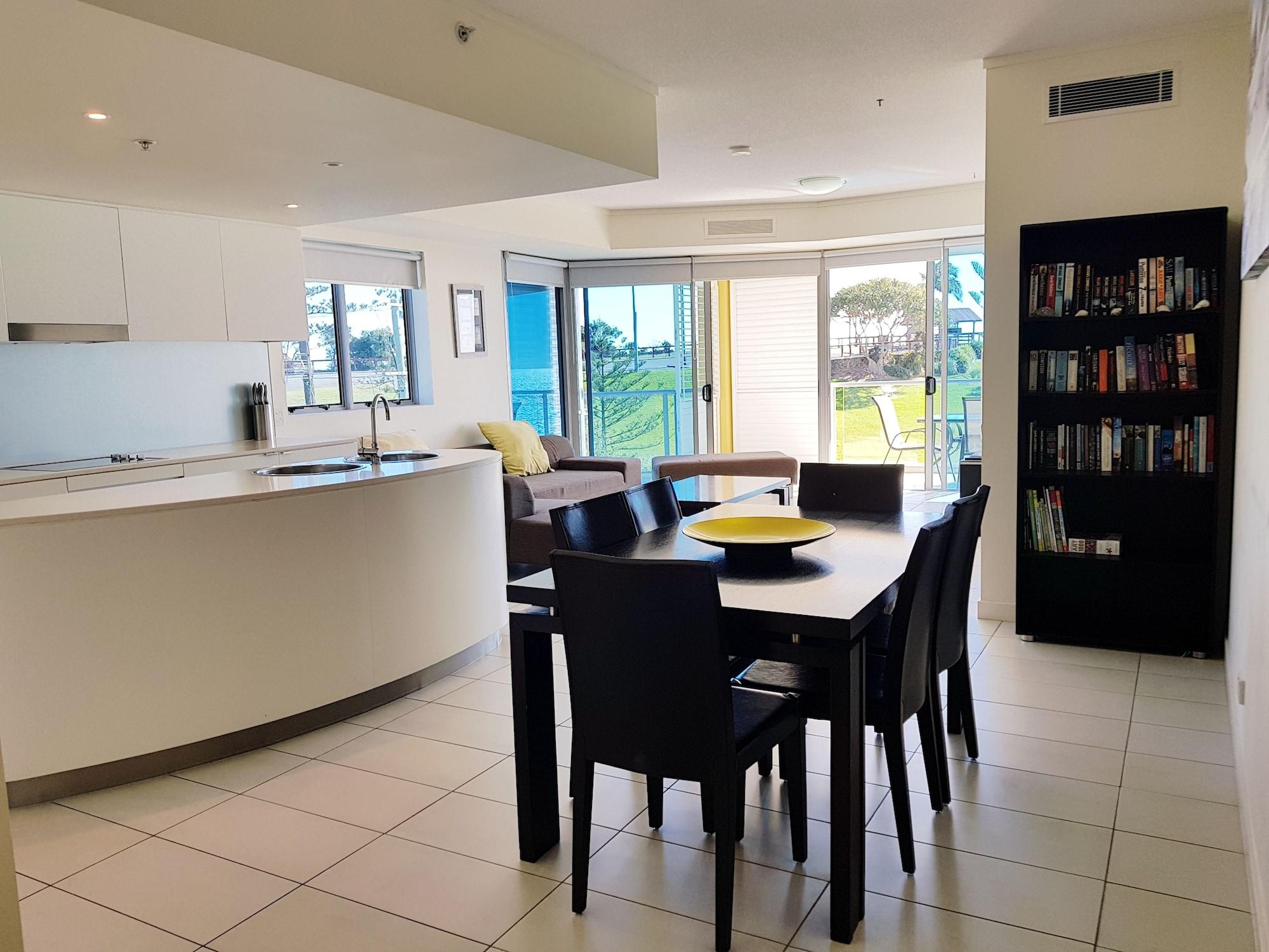 Blue C Coolangatta Aparthotel Ngoại thất bức ảnh