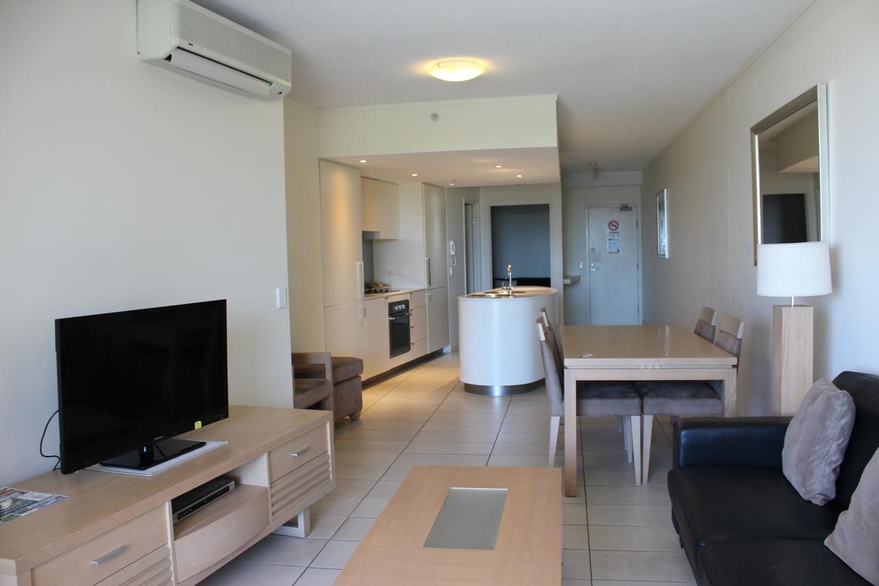 Blue C Coolangatta Aparthotel Ngoại thất bức ảnh